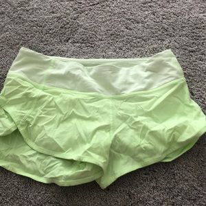 lulu lemon speed up shorts size 2, 2.5 length